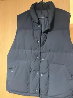 ぽ*️様 GU 黒のダウンベスト L