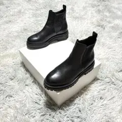 【未使用に近い】Luca Grossi 牛革 サイドゴア〈定価47,300円〉