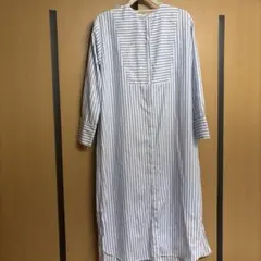 アーバンリサーチ　青と白のストライプ長袖シャツワンピース
