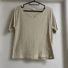 GU リブVネックTシャツ ベージュ XLのサムネイル