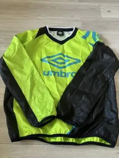 umbro ピステ・ウィンドブレーカー 蛍光イエロー/ブラック　140