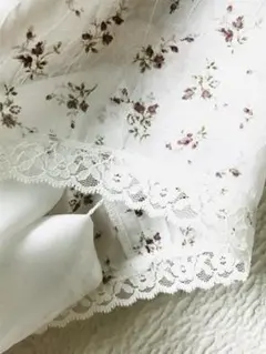 【匿名配送❣️】日本製❣️新品・未使用❣️花柄スカート✨Sサイズ✨のサムネイル