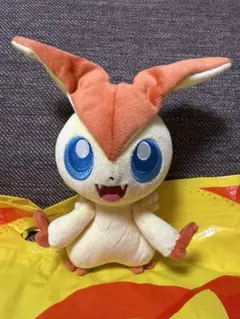 【匿名配送】希少⭐︎2011年製　ポケモン　ビクティニドール　ポケモンセンター ポケドール ビクティニ ビクティニドール ぬいぐるみ ポケモン