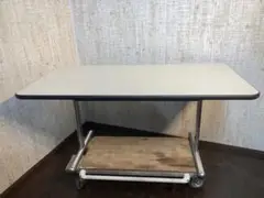 手渡しのみ　事務用テーブル　 オフィス用家具 机　ホワイト　大きい　広々作業♪
