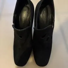 Bottega Veneta ブラック スエード ブーティのサムネイル