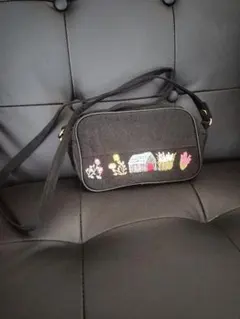戸塚刺繍 デザイン ショルダーバッグ ブラック