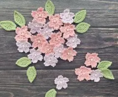ハンドメイド　桜　レース編みかぎ針編み　花のモチーフ　さくらのモチーフ　手編み