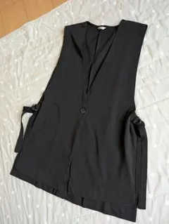 ジレ　ブラック