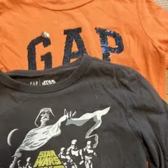 GAPオレンジTシャツとスター・ウォーズ黒Tシャツセット