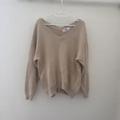 AZUL♡ベージュ　Vネック　厚めニット　M 大きめ