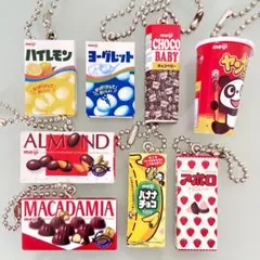 アポロちゃん　明治　ストラップ 2025年最新】アポロチョコ ストラップの人気アイテム - メルカリ