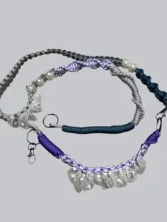 ビーズ編み込みスマホショルダーストラップ　パラコード