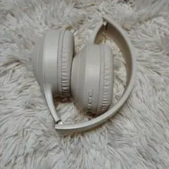 美品ワイヤレスヘッドホン クリーム色3回使用短時間！！最終価格