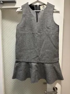 グレー ノースリーブ フレアワンピース