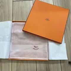 HERMES ピンクタオルハンカチ