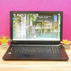 綺麗、i7、快適SSD、Win11、オフィス2021、カメラ、 イラレが使える