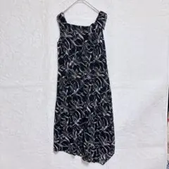 組曲　ノースリーブひざ丈ワンピース黒とピンクの花柄レーヨン混【サイズ2】裏地あり