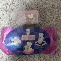 しりみみうさぎ カプセルトイ
