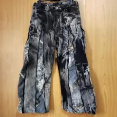 リアルツリー　デニム　再構築　リメイクパンツ