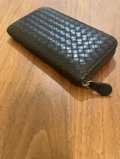 ボッテガヴェネタ イントレチャート ラウンドファスナー長財布 ダークブラウン