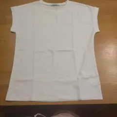 LUCA / LADY LUCK LUCKフレンチスリーブホワイトTシャツのサムネイル