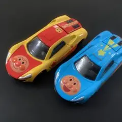 トミカ　アンパンマン　２台セット（あお & きいろ）のサムネイル