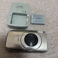 Canon IXY30S デジタルカメラ 本体 バッテリー　充電器のサムネイル