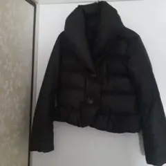 黒 ショート丈 ダウンジャケット