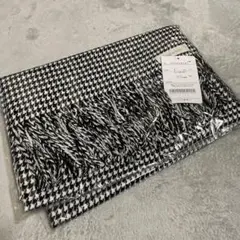 【新品未使用】OLIVE des OLIVE ラメ入り千鳥小柄ストールのサムネイル
