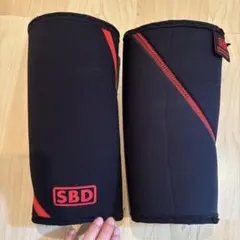 SBD ニースリーブ Lサイズ ブラック×レッド - メルカリ