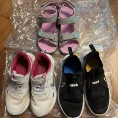 NIKE キッズシューズ スニーカー　3点セットのサムネイル