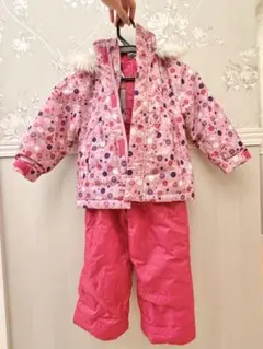 子供用 ピンク スキーウェア　スノーウェア 100　雪遊び