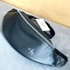 【新品】カルバンクライン レザー 軽量 ショルダーバッグ ボディバッグ 黒