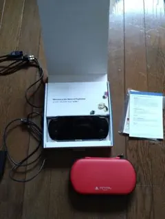 PS Vita 3G/Wi-Fi 本体 充電ケーブル付き