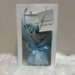 バック型フラワーギフト　青　（造花）