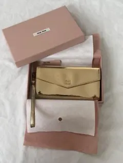 miumiu walletポーチのサムネイル