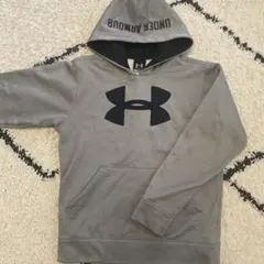 アンダーアーマー パーカー　WMD グレー　140