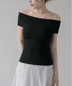 オフショルダー黒ニット フリーサイズ