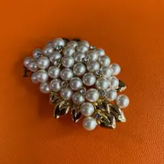 ✨美品✨AVON パール調 ブローチ