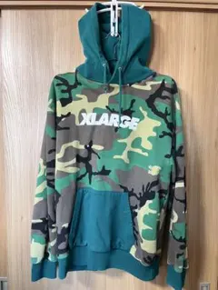 XLARGE 迷彩柄 フード付きパーカー