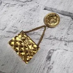 CHANEL ネックレス バッグ ハット モチーフ ゴールドカラー - メルカリ