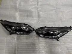 RU4 ヴェゼル ヘッドライト 左右セット