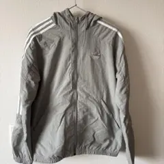 アディダス　ウィンドブレーカー