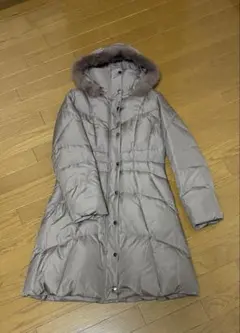 ダウンジャケット フード付き　ダウンコート