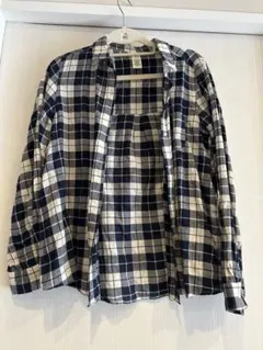 チェックシャツ