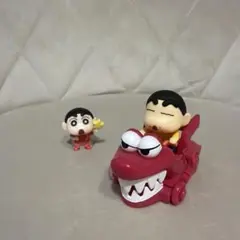 ガチャガチャ　しんちゃん フィギュア3セット