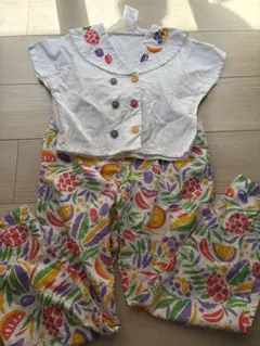 古着　140 セットアップ　フルーツ柄　レトロ　ヴィンテージ