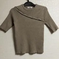 MURUA ムルーア アシメボタンデザインハーフニット