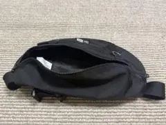 NEW ERA ウエストバッグ ボディバッグ ブラックのサムネイル