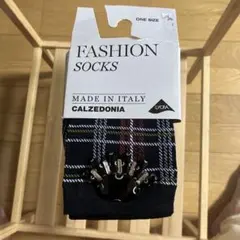新品未使用CALZEDONIA タータンチェック ブラック✖️レッドビジュー付きのサムネイル
